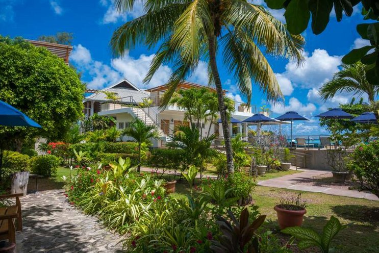 Acajou Beach Resort